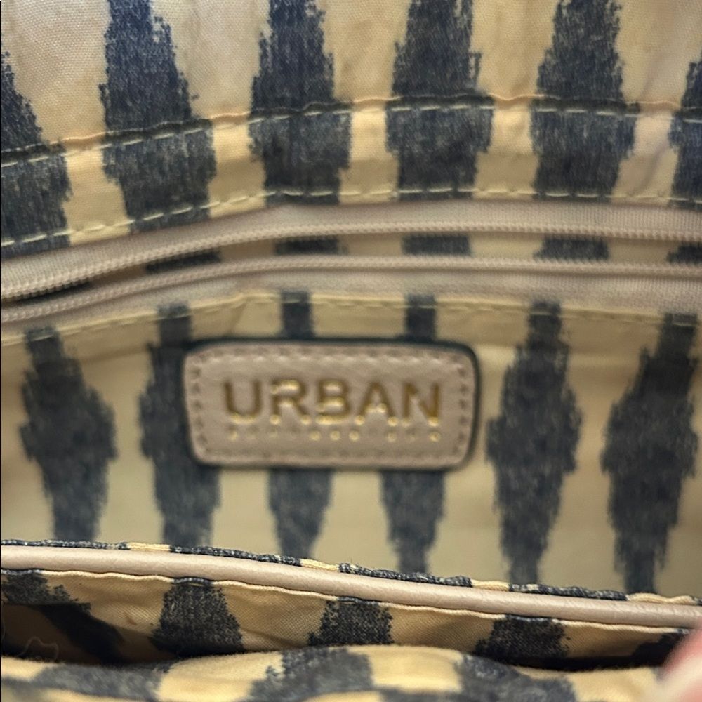 Urban Expressions Cream Crossbody Bag - Picture 2 of 5